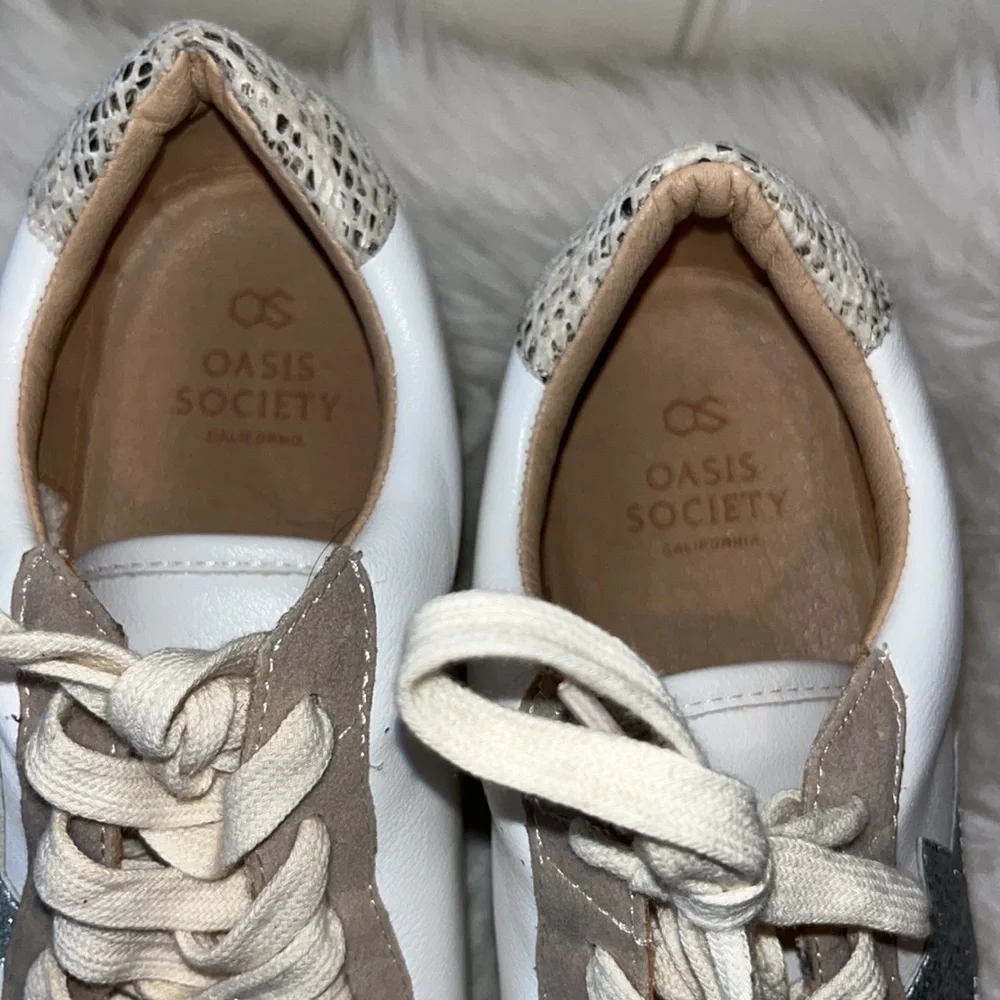 OASIS Society Irene Glitter Star Sneaker Taupe size 7.5